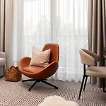 Stefanova & Hotel *
