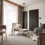 Hotel Stefanova & *