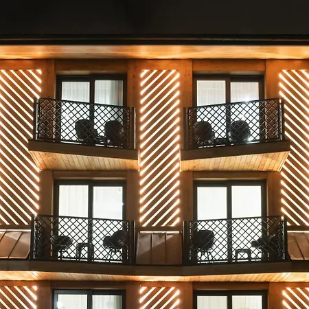 Stefanova & * زاكوباني