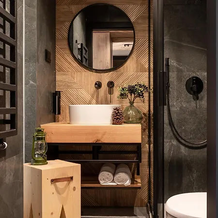 Stefanova & * زاكوباني